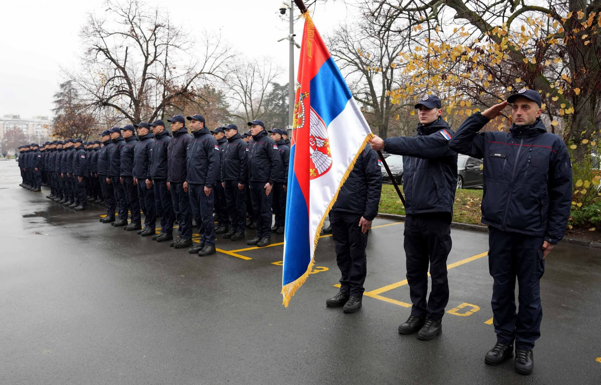 ЧЕСТИТКА ПОВОДОМ ЗАВРШЕТКА ОСНОВНЕ ОБУКЕ 18. КЛАСЕ ВАТРОГАСНО–СПАСИЛАЧКИХ ЈЕДИНИЦА