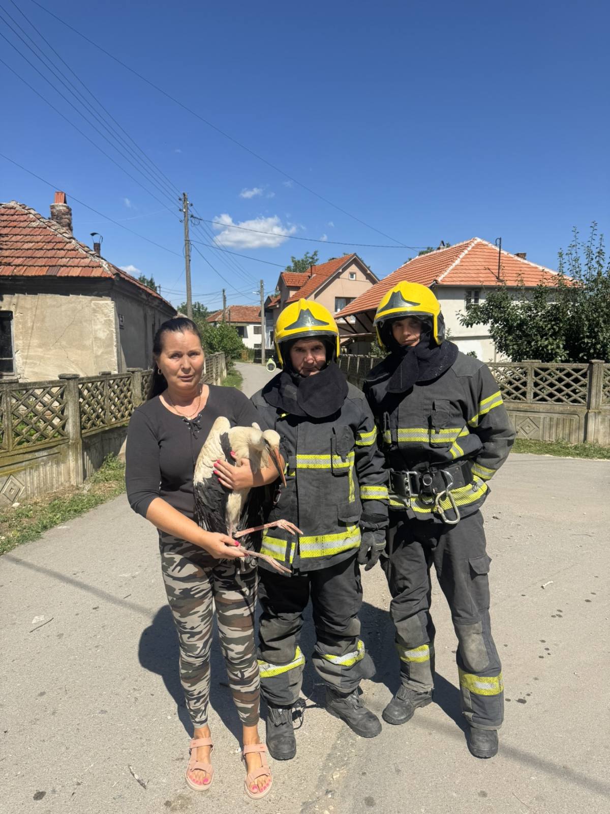 ПРИПАДНИЦИ ВАТРОГАСНО-СПАСИЛАЧКЕ ЈЕДИНИЦЕ ЗАЈЕЧАР ЈОШ ЈЕДНОМ ПОКАЗАЛИ ХУМАНОСТ И ПРОФЕСИОНАЛНОСТ