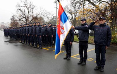 ЧЕСТИТКА ПОВОДОМ ЗАВРШЕТКА ОСНОВНЕ ОБУКЕ 18. КЛАСЕ ВАТРОГАСНО–СПАСИЛАЧКИХ ЈЕДИНИЦА