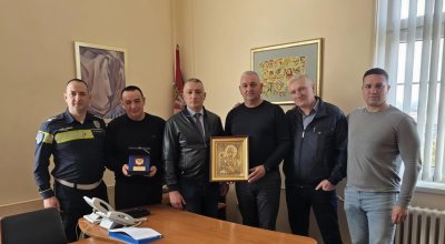 РАДНА ПОСЕТА ПОЛИЦИЈСКОЈ СТАНИЦИ КЊАЖЕВАЦ