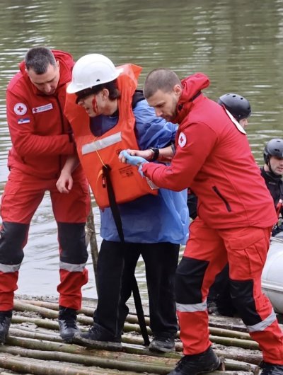 ДОКАЗ ХУМАНИХ ВРЕДНОСТИ АКТИВИСТЕ НЕЗАВИСНОГ СИНДИКАТА ПОЛИЦИЈЕ ВЛАДИМИРА ЛИЖЕНЕСА