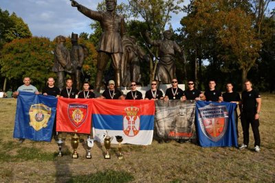 „ПОЛИЦИЈСКА СПРЕМНОСТ И ЗНАЊЕ ДОНЕЛИ СРБИЈИ НАЈВЕЋА ОДЛИЧЈА ИЗ БУДИМПЕШТЕ“