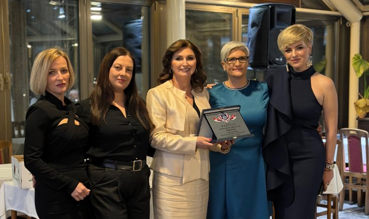 ЈУБИЛАРНА „ДЕСЕТА“ ПРОСЛАВА 8. МАРТА: СРЕМСКА МИТРОВИЦА У ВРЊАЧКОЈ БАЊИ