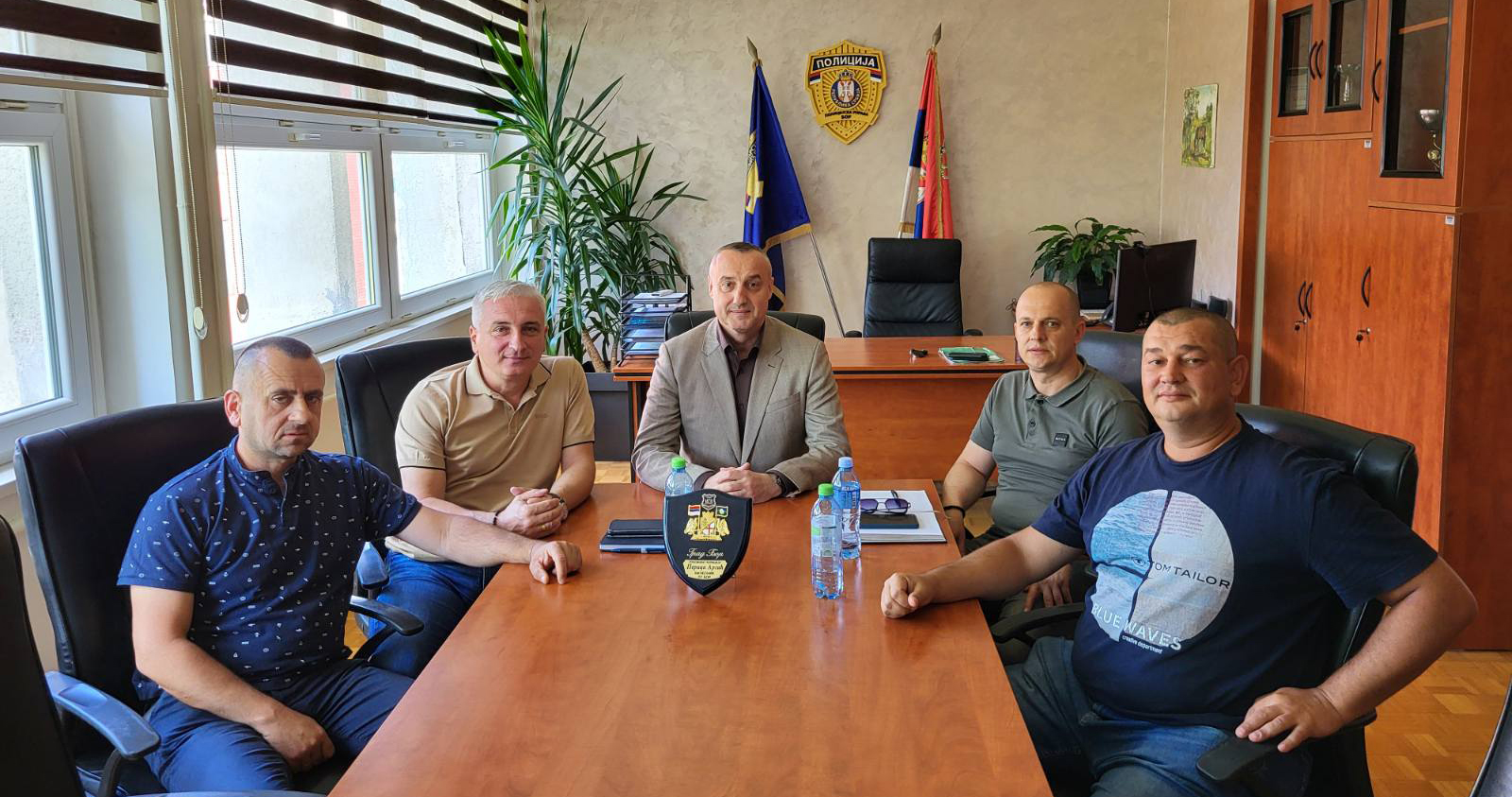 RUKOVODSTVO KC BOR NEZAVISNOG SINDIKATA POLICIJE I NAČELNIK PU BOR U ZAJEDNIČKOJ MISIJI UNAPREĐENjA USLOVA RADA